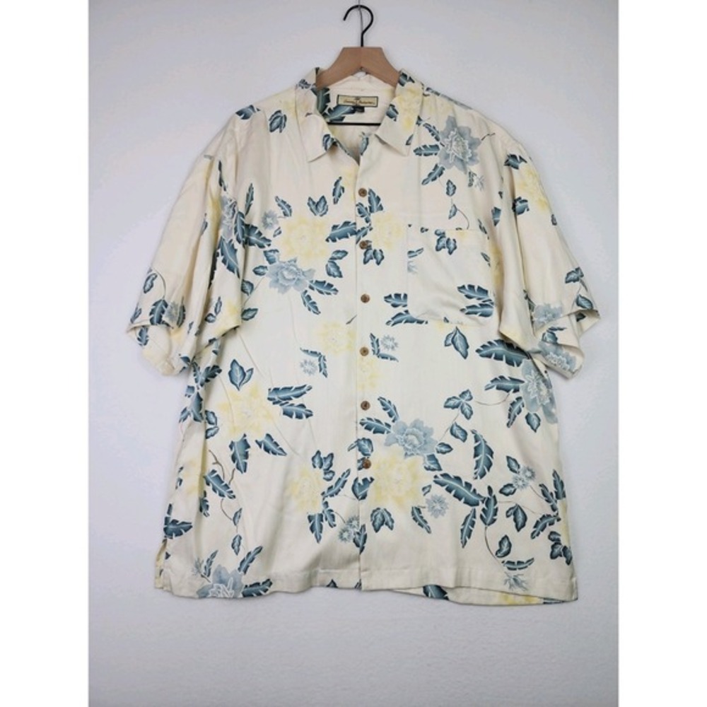 Tommy Bahama Silk Camp Shirt Mens Size XL Floral Tropical Button Up Ivory